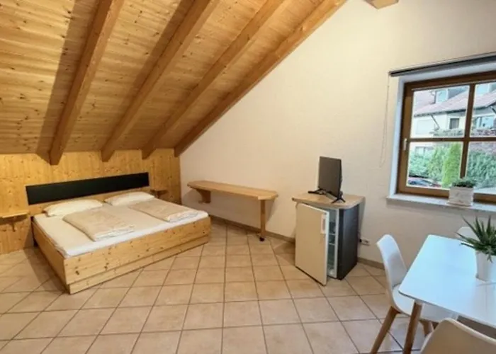 Appartement Neu!